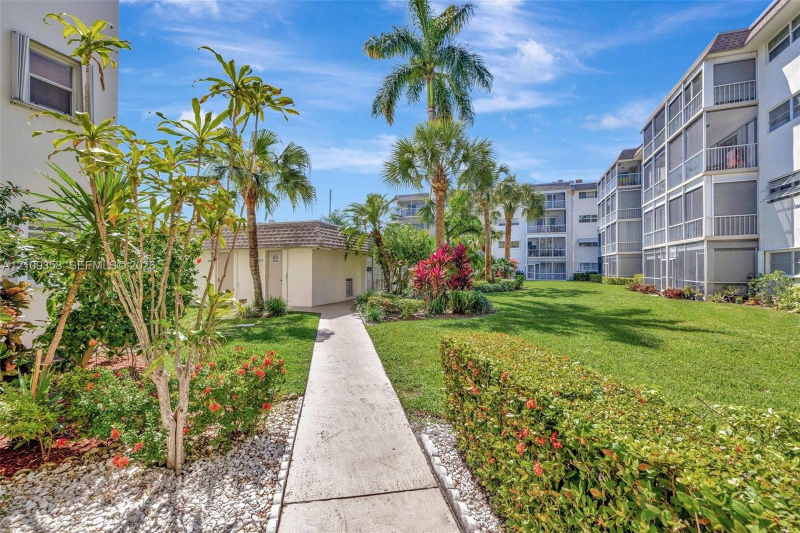 2200 Diana Drive, #218, Hallandale Beach, FL 33009 Photo 10