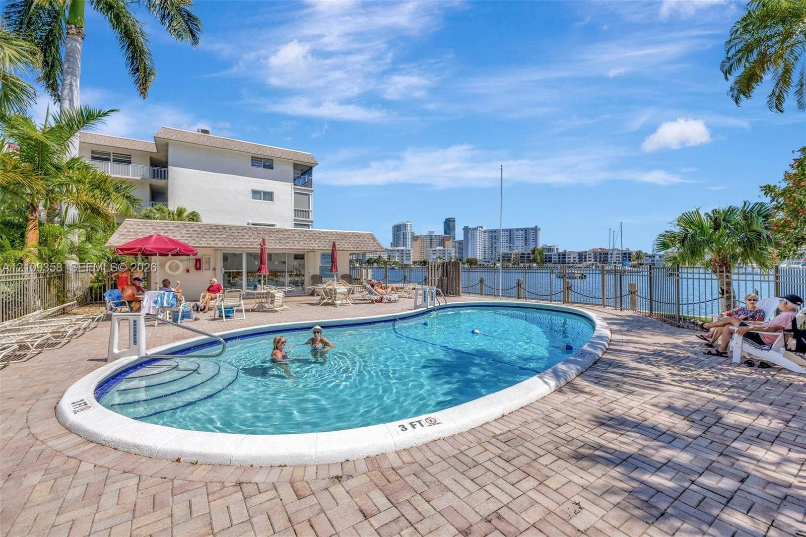 2200 Diana Drive, #218, Hallandale Beach, FL 33009 Photo 11