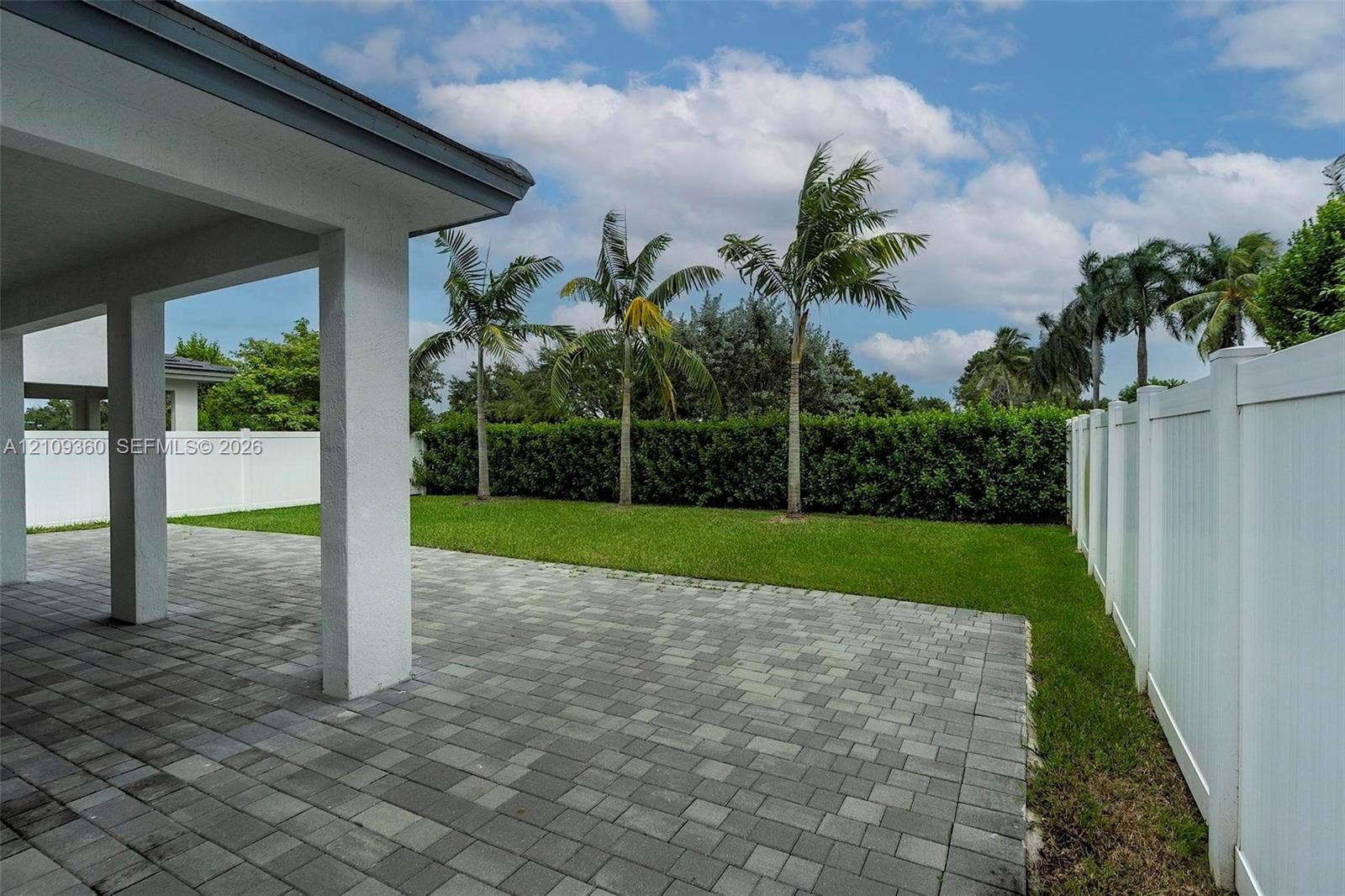 4535 SW 173rd Avenue, Miramar, FL 33029 Lateral of the house