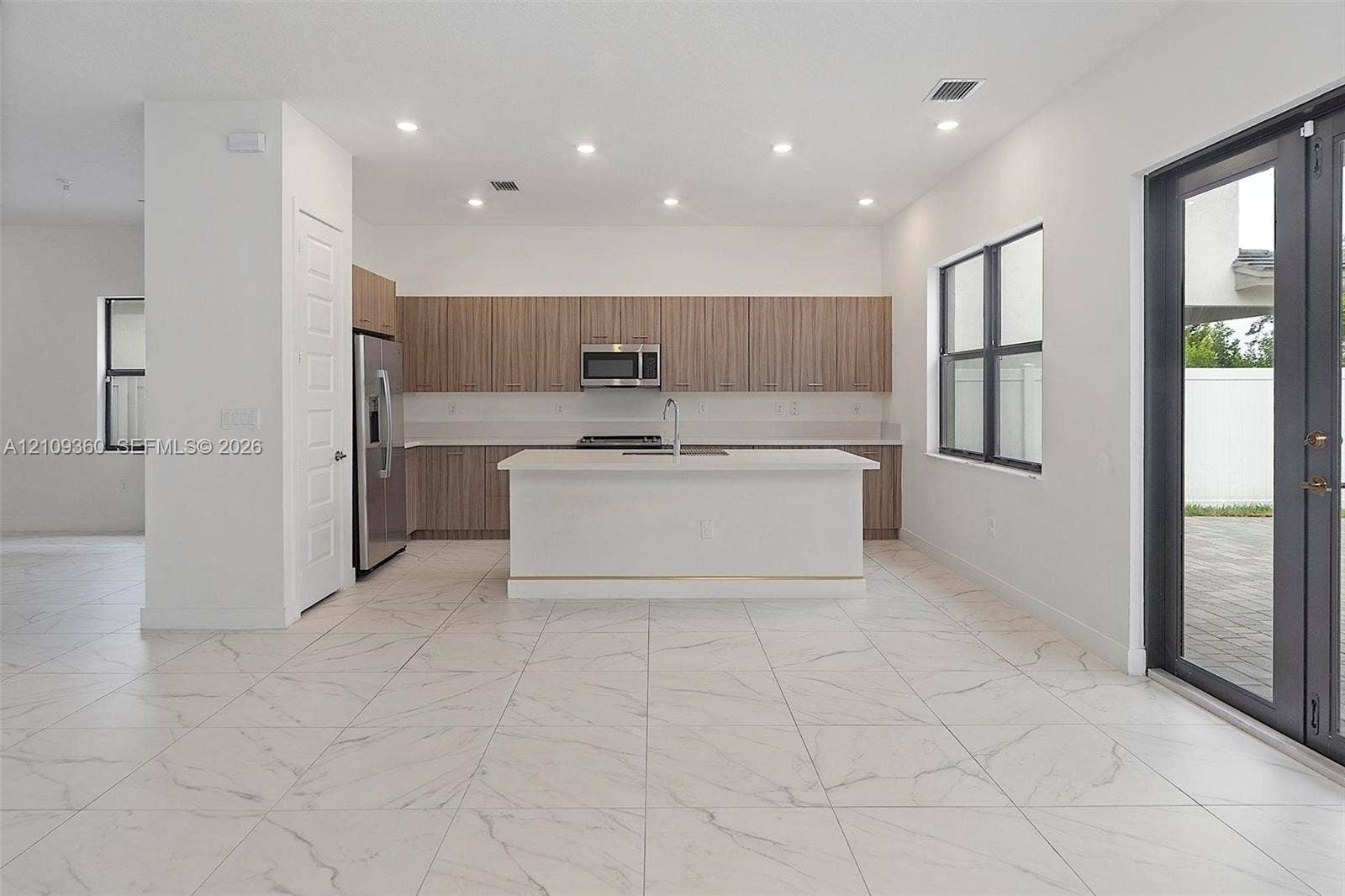 4535 SW 173rd Avenue, Miramar, FL 33029 Kitchen