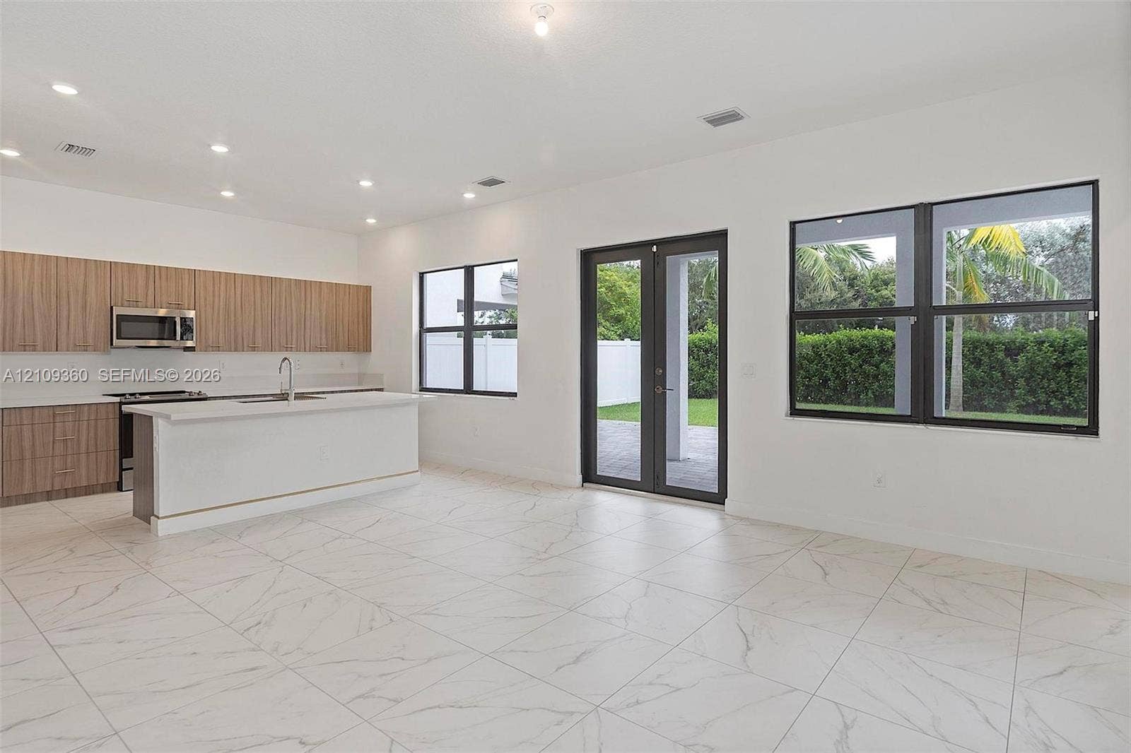 4535 SW 173rd Avenue, Miramar, FL 33029 Kitchen