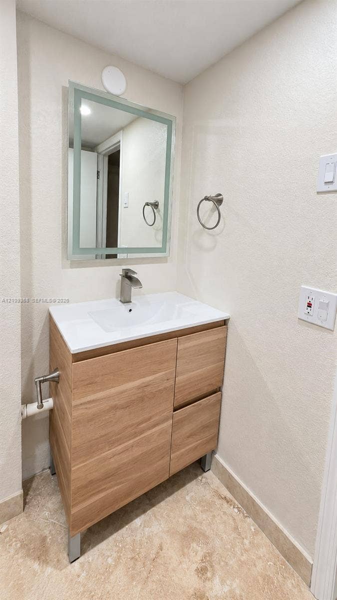 400 Commodore Drive, #307, Plantation, Plantation, FL 33325 Photo 24