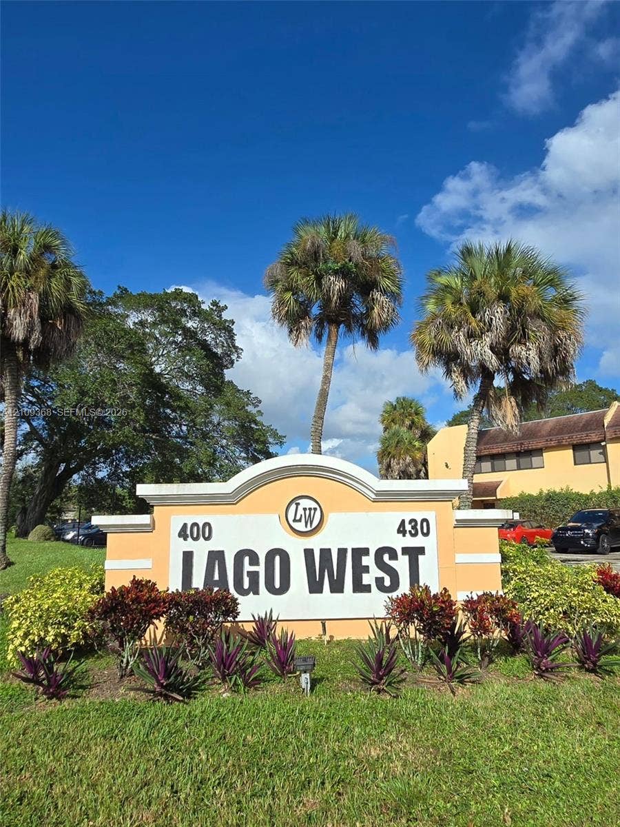 Property photo for 400 Commodore Drive, #307, Plantation, FL