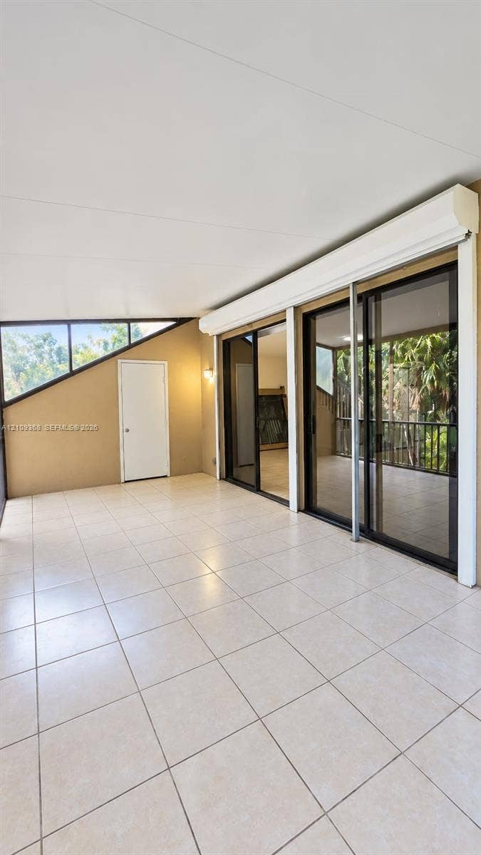 400 Commodore Drive, #307, Plantation, Plantation, FL 33325 Photo 12