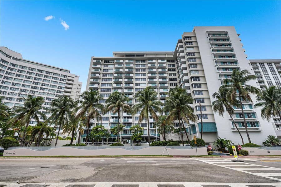 Property photo for 1200 West Avenue, #1419, Miami Beach, FL