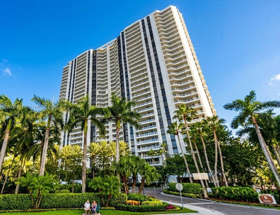 Property photo for 21055 Yacht Club Drive, #2708, Aventura, FL