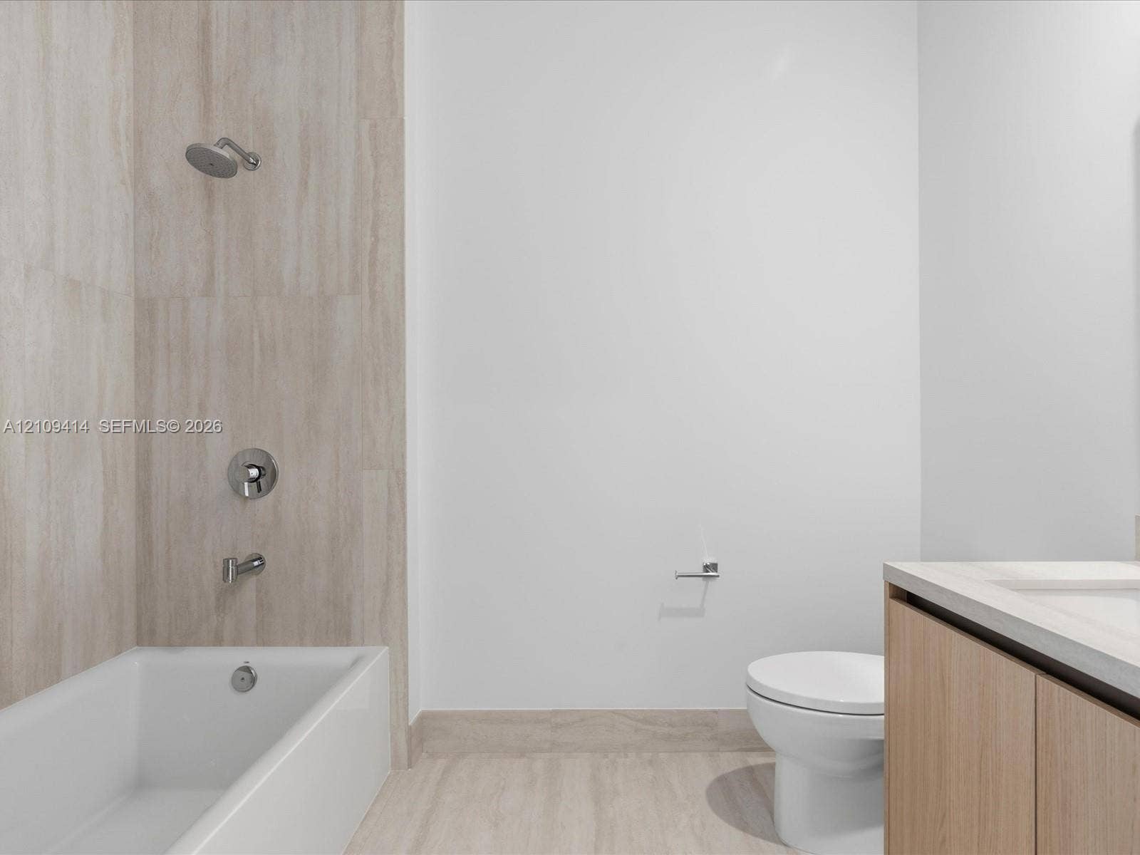 2411 Laguna Circle, #3101, North Miami, FL 33181 Photo 29