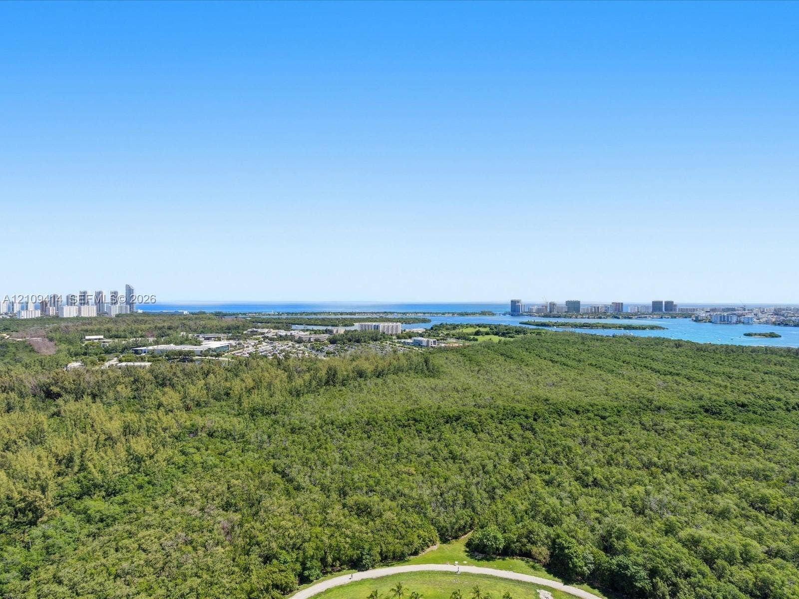 2411 Laguna Circle, #3101, North Miami, FL 33181 Photo 65