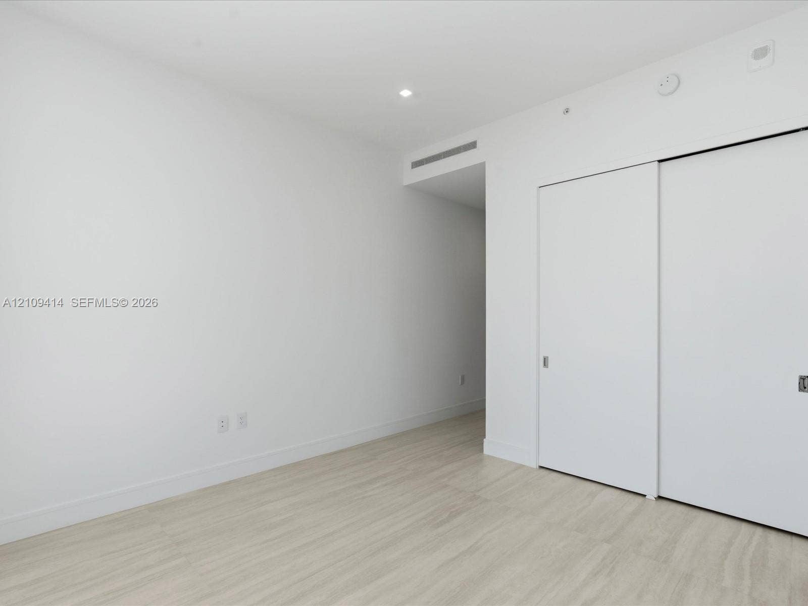 2411 Laguna Circle, #3101, North Miami, FL 33181 Photo 37