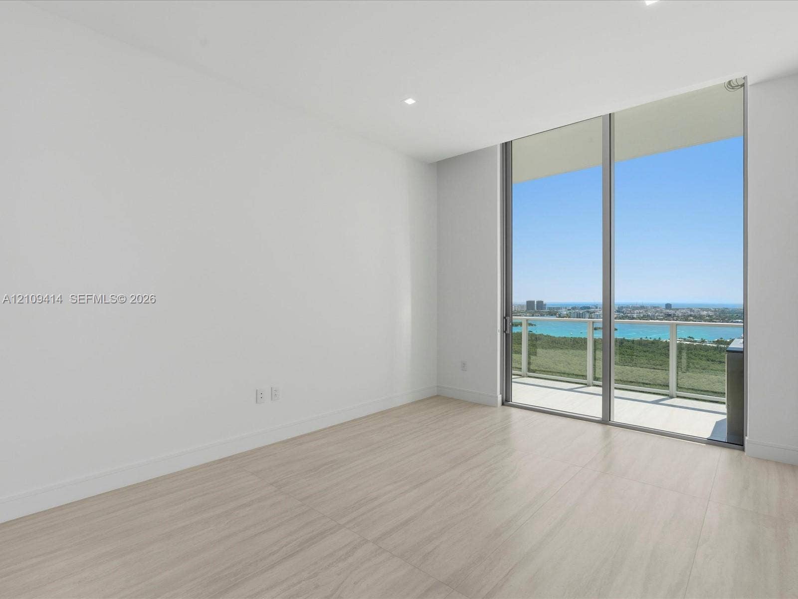 2411 Laguna Circle, #3101, North Miami, FL 33181 Photo 45