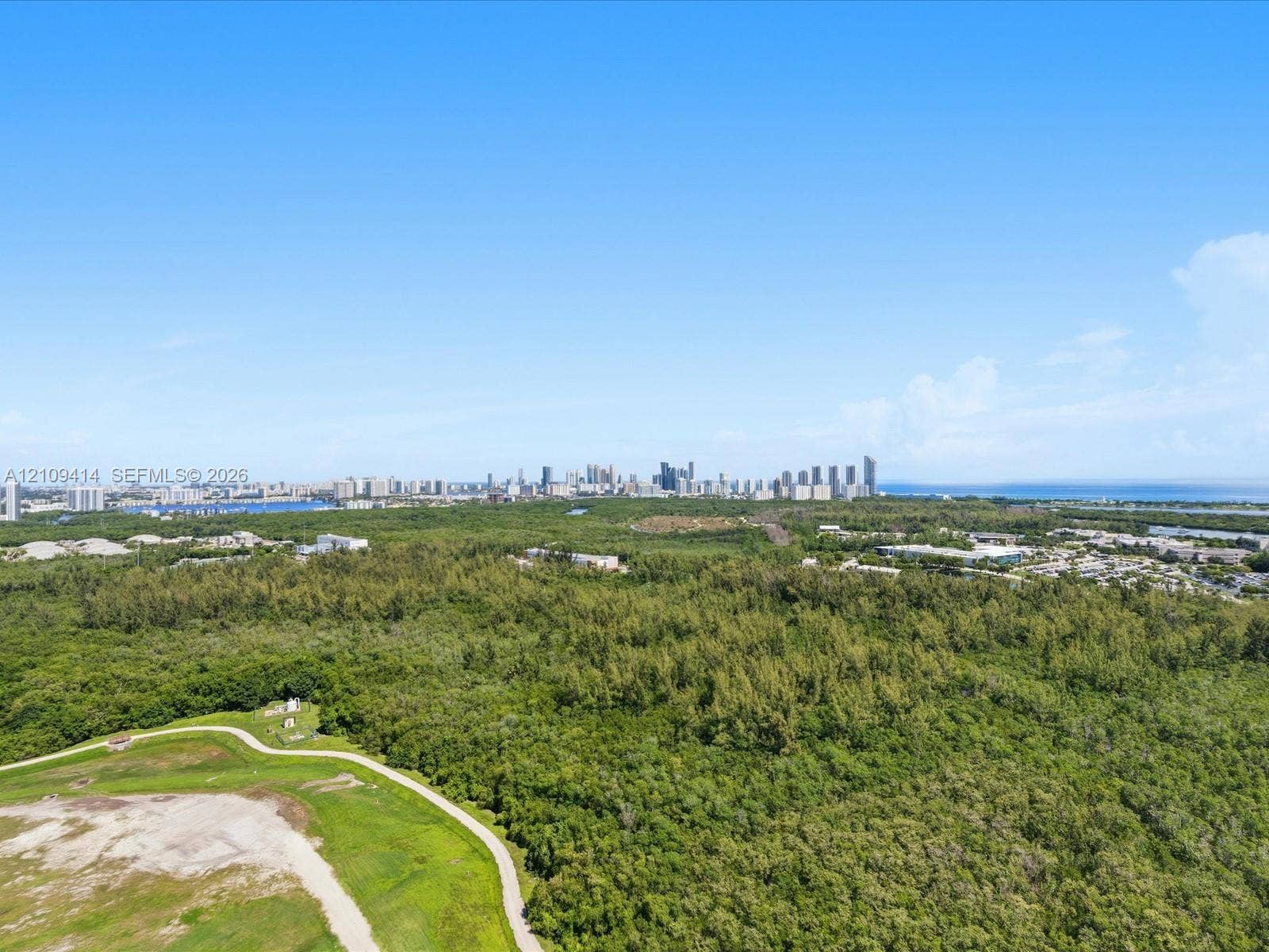 2411 Laguna Circle, #3101, North Miami, FL 33181 Photo 65