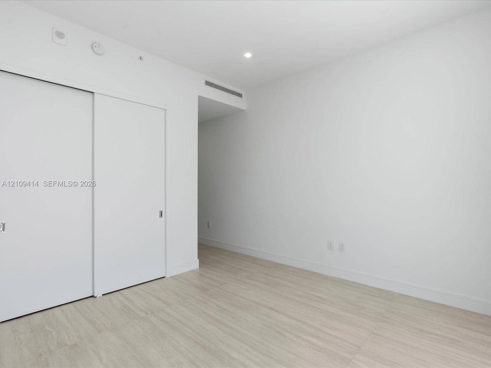 2411 Laguna Circle, #3101, North Miami, FL 33181 Photo 43