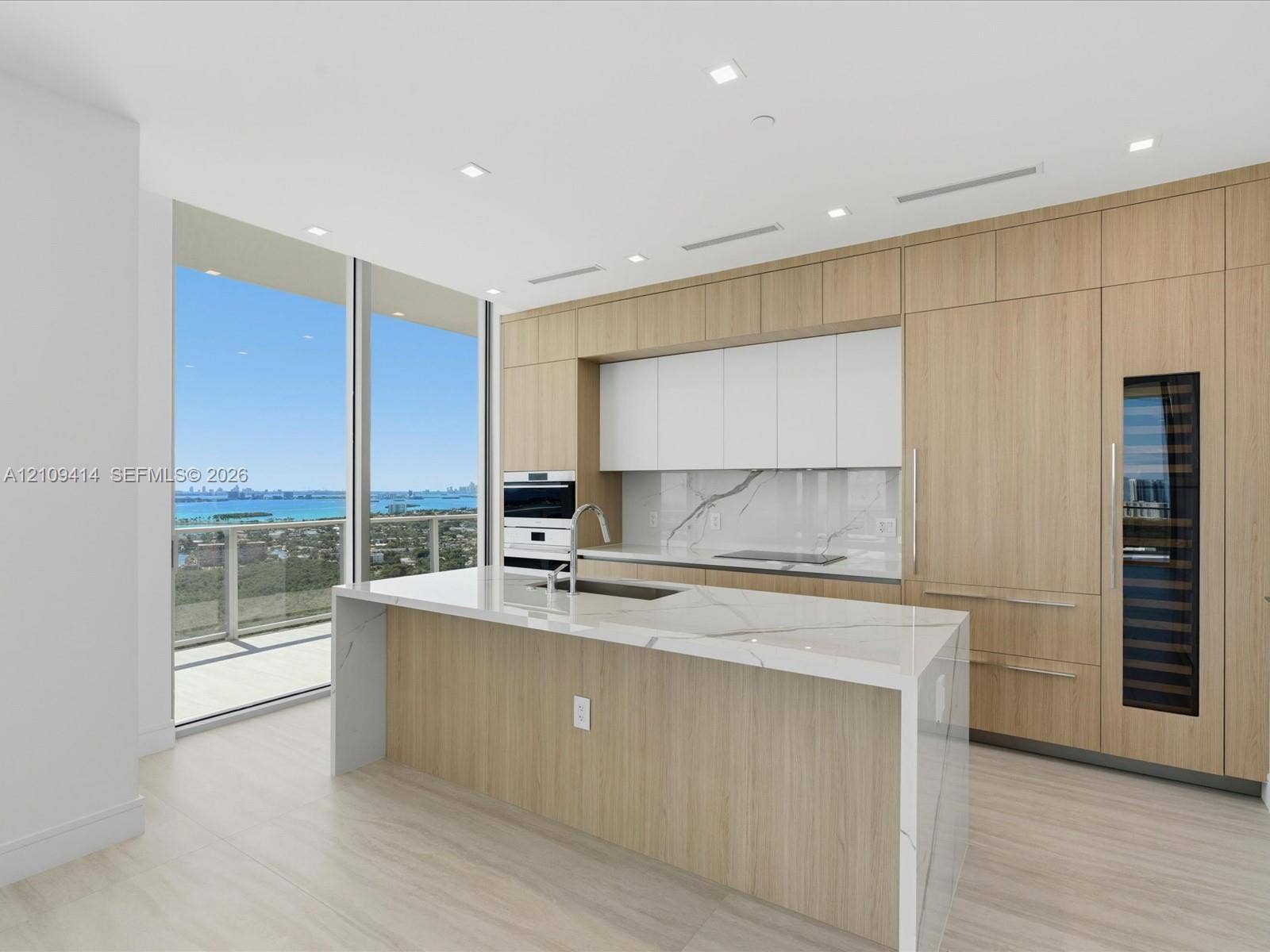 2411 Laguna Circle, #3101, North Miami, FL 33181 Photo 15