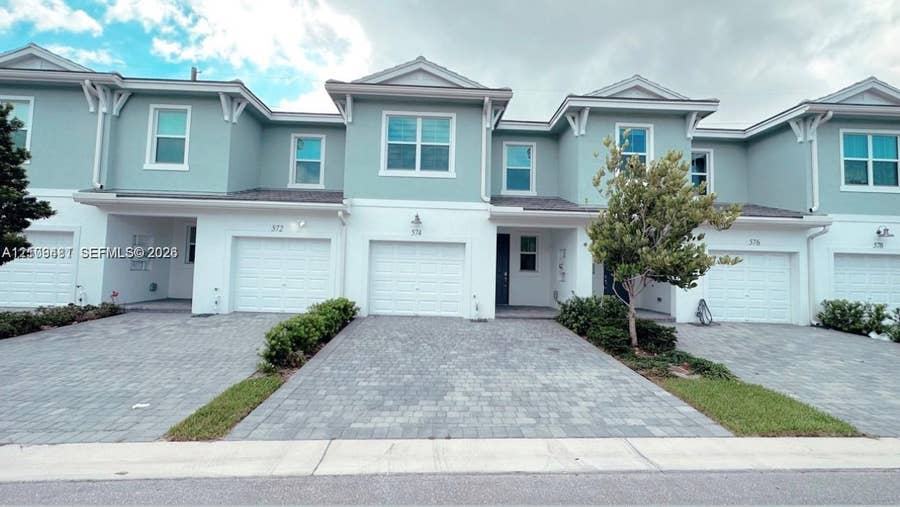 Property photo for 574 Parsons Way, Deerfield Beach, FL