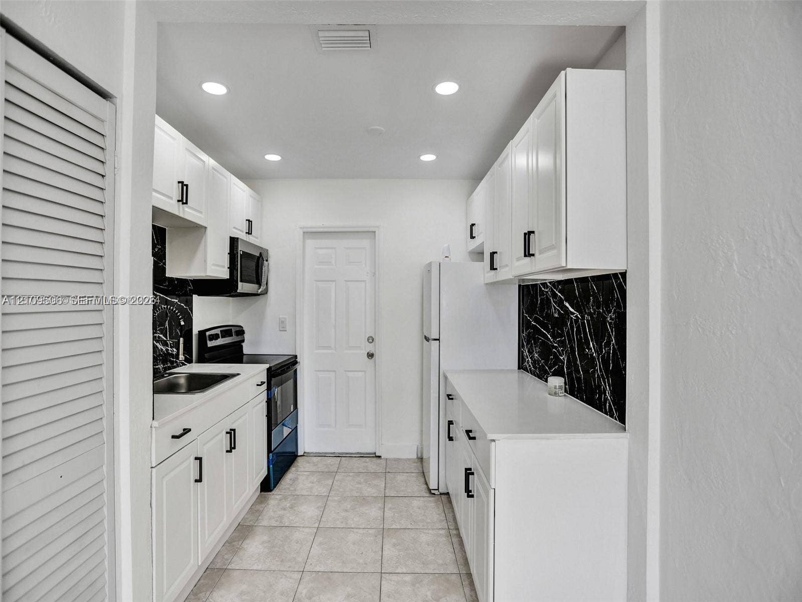 708 N 20th, #1-2, Hollywood, Hollywood, FL 33020 Photo 10