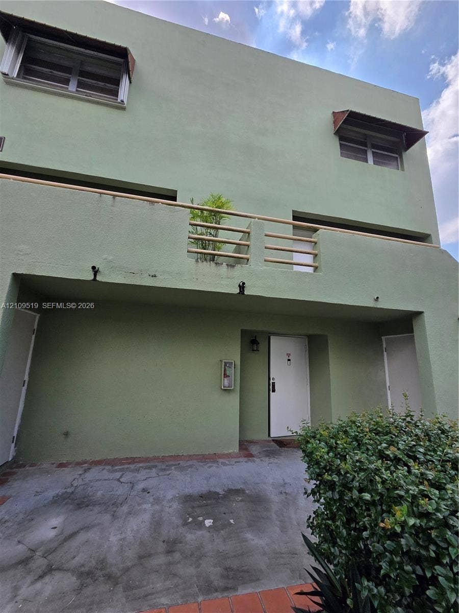 11081 NW 7th Street, #101-14, Miami, FL 33172 Photo 58