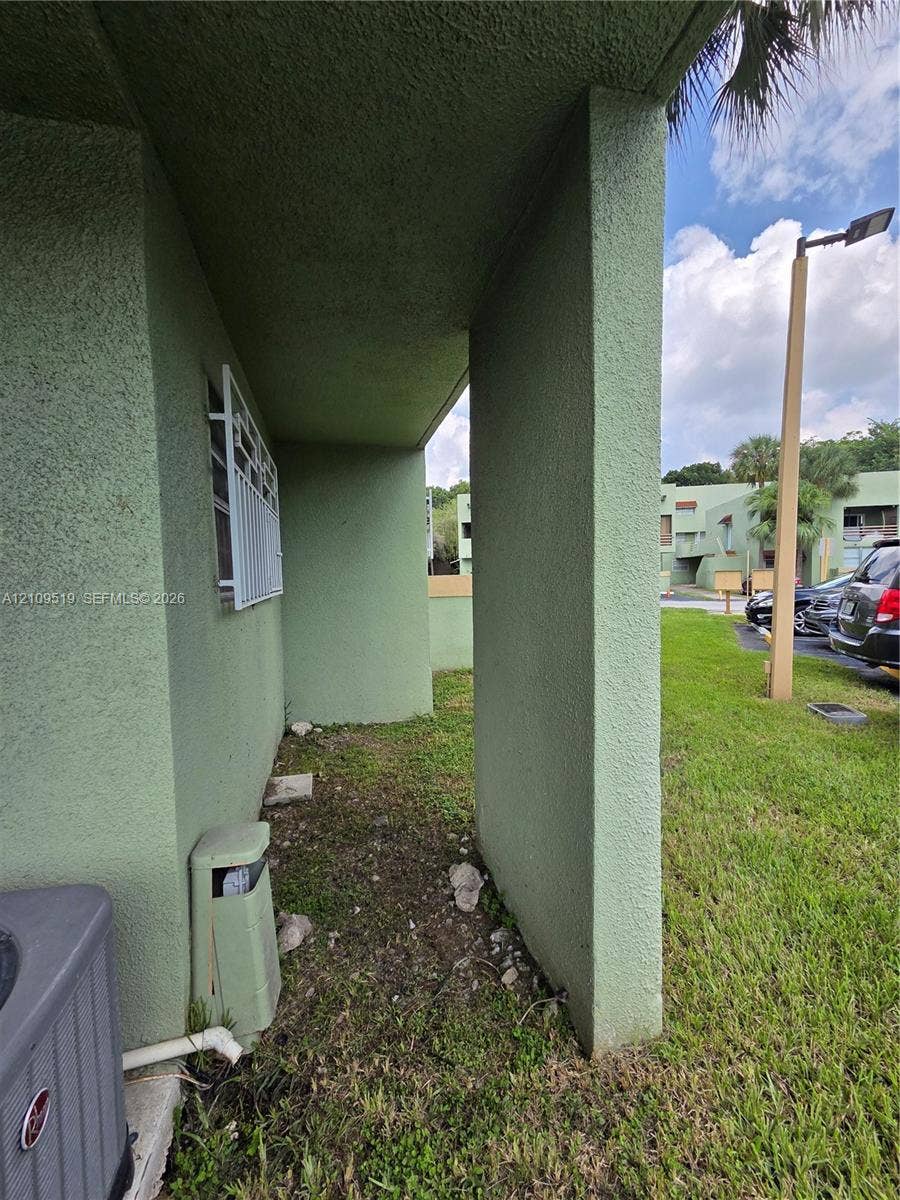 11081 NW 7th Street, #101-14, Miami, FL 33172 Photo 57