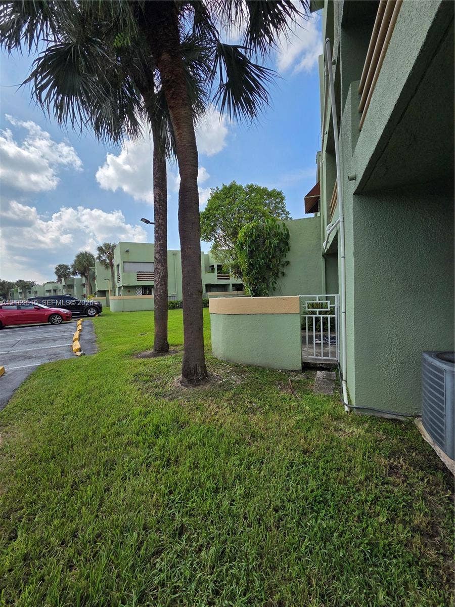 11081 NW 7th Street, #101-14, Miami, FL 33172 Photo 56