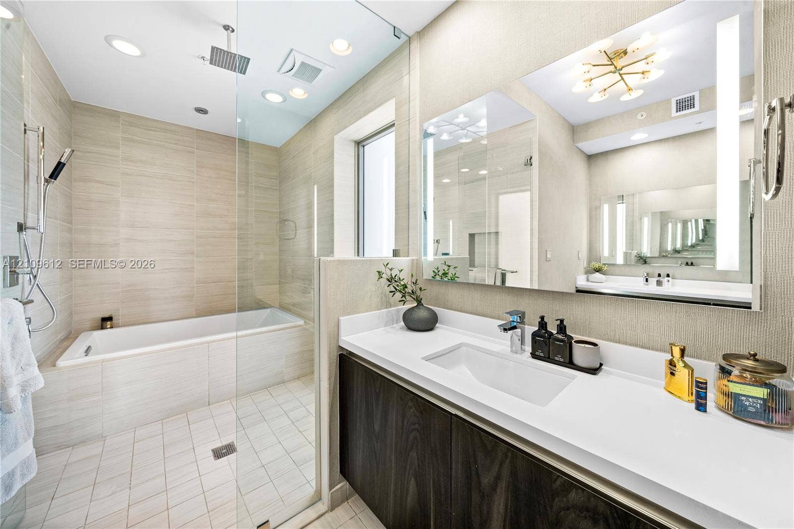 1180 N Federal Highway, #1501, Fort Lauderdale, Fort Lauderdale, FL 33304 Primary Bathroom