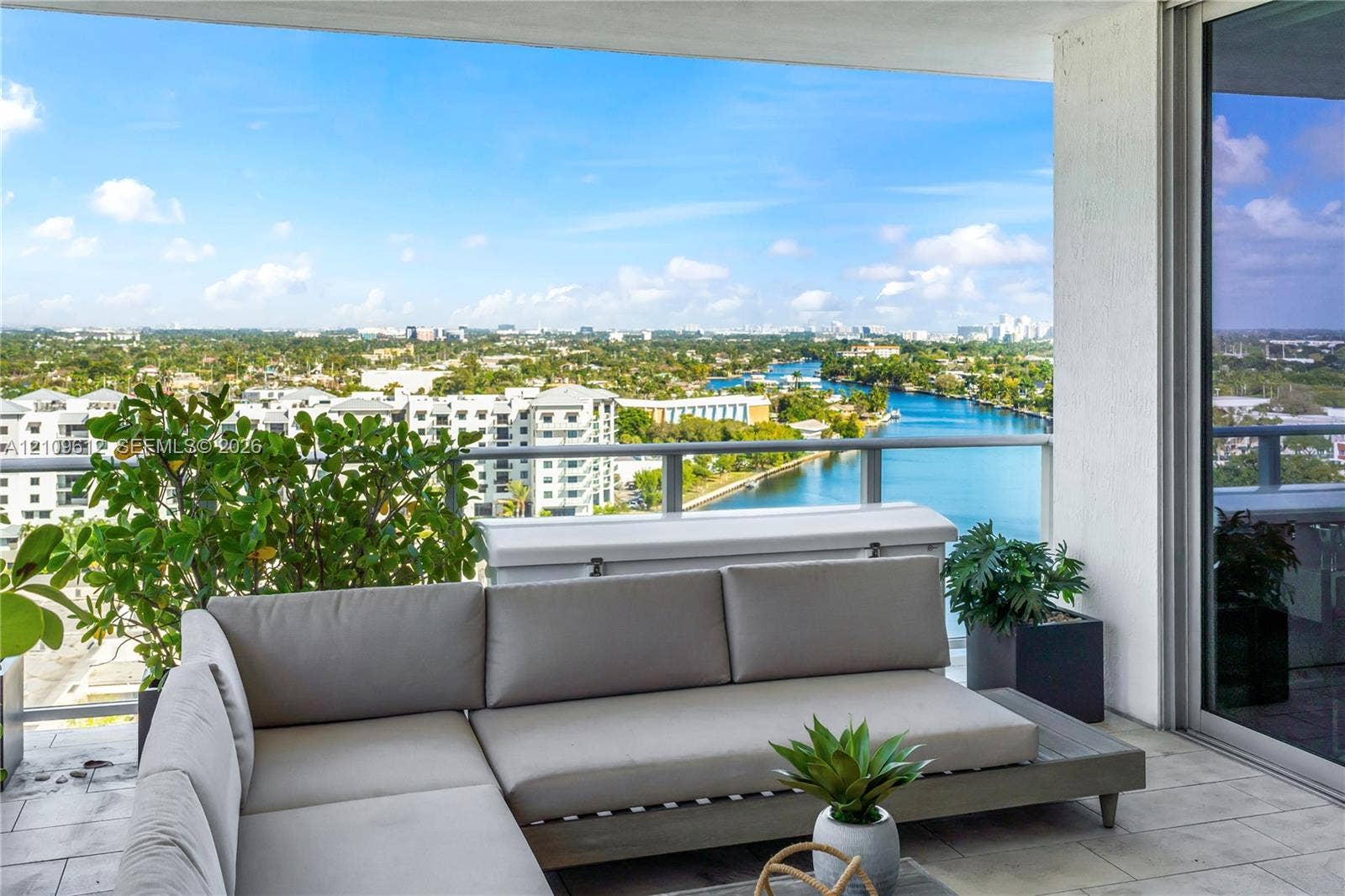 1180 N Federal Highway, #1501, Fort Lauderdale, Fort Lauderdale, FL 33304 Western Terrace Looking Down Middle River