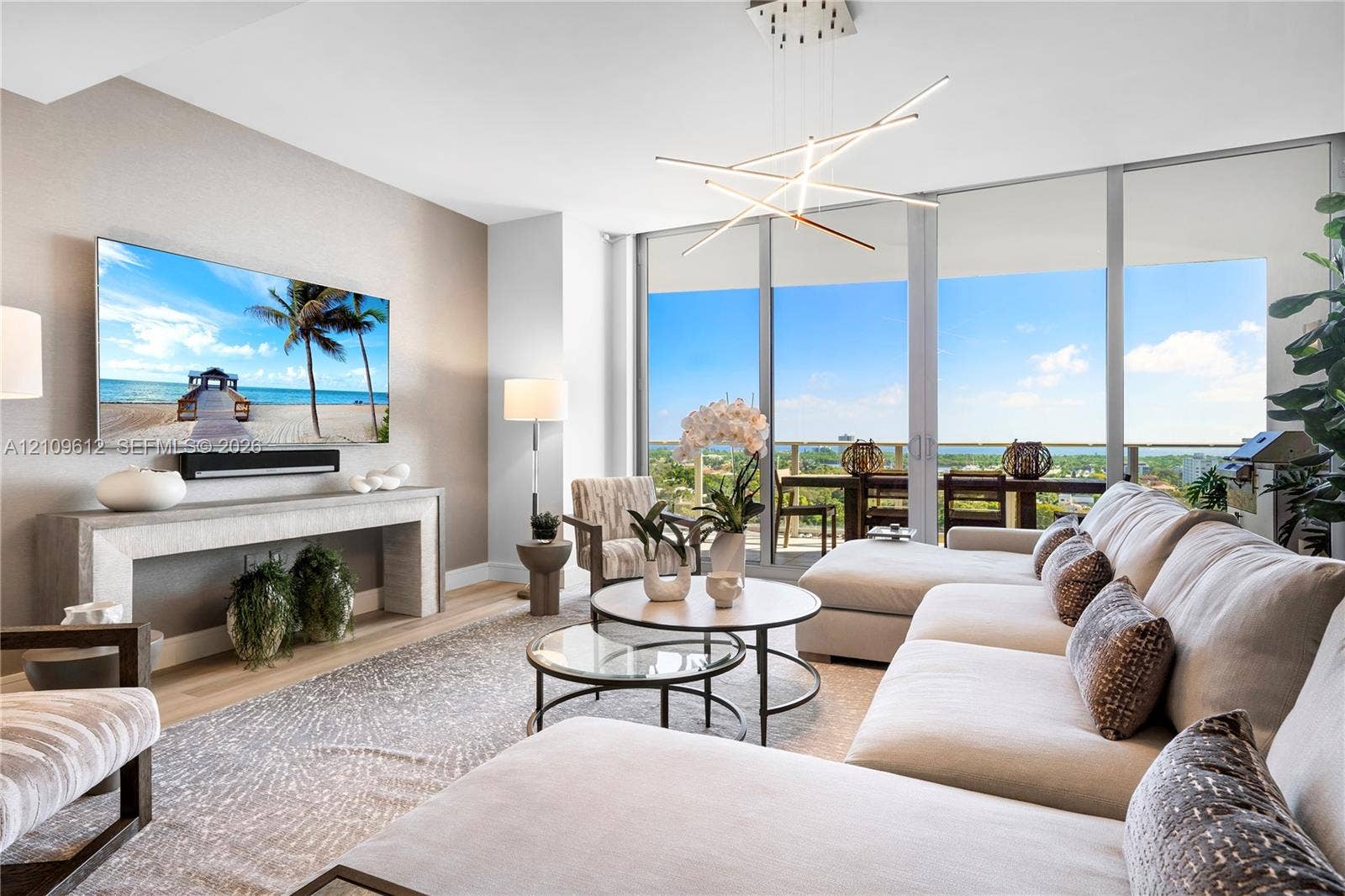 1180 N Federal Highway, #1501, Fort Lauderdale, Fort Lauderdale, FL 33304 Open Floor Plan Playing to the Ocean Views