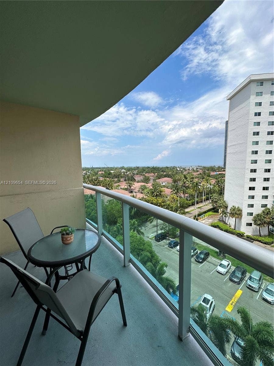 19390 Collins Avenue, #820, Sunny Isles Beach, Sunny Isles Beach, FL 33160 Photo 7