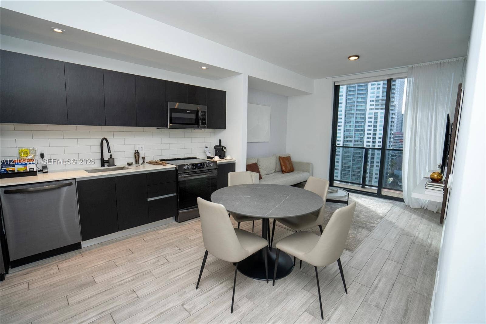 398 NE 5th Street, #1617, Miami, FL 33132 Photo 6