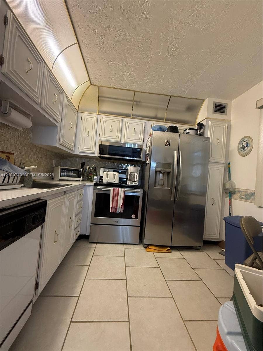 Property photo for 2811 Somerset Drive, #117, Lauderdale Lakes, FL