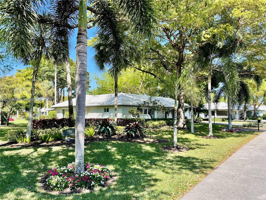 Property photo for 807 E Cypress Lane, #V-49, Pompano Beach, FL