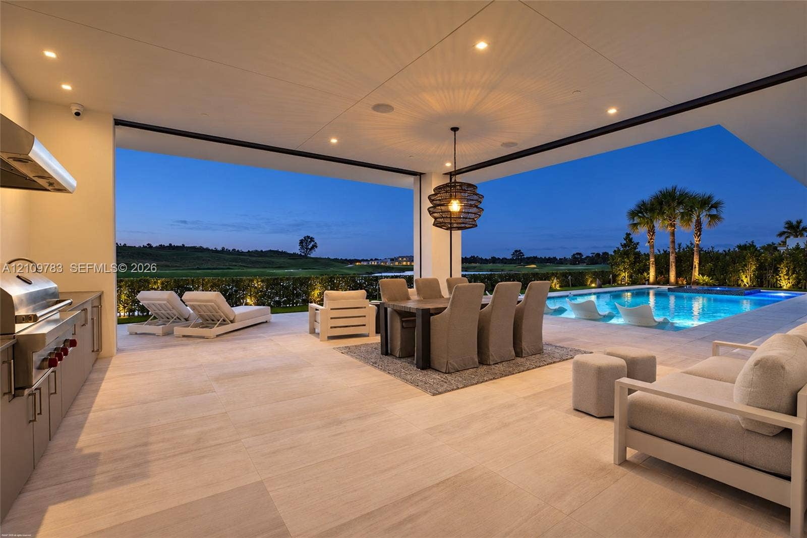 BBQ / Covered Patio