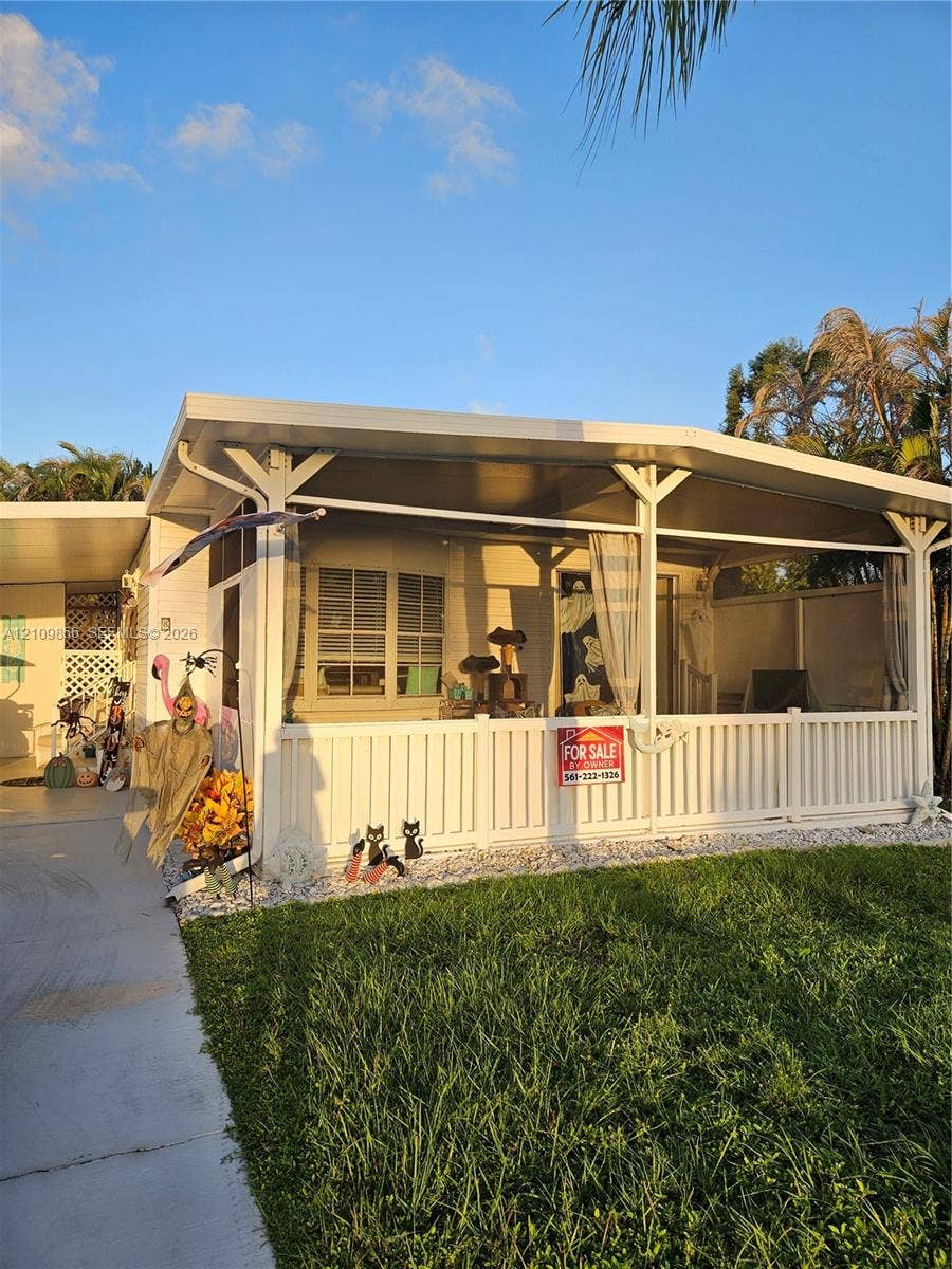 Property photo for 8 La Mesa, Port St Lucie, FL