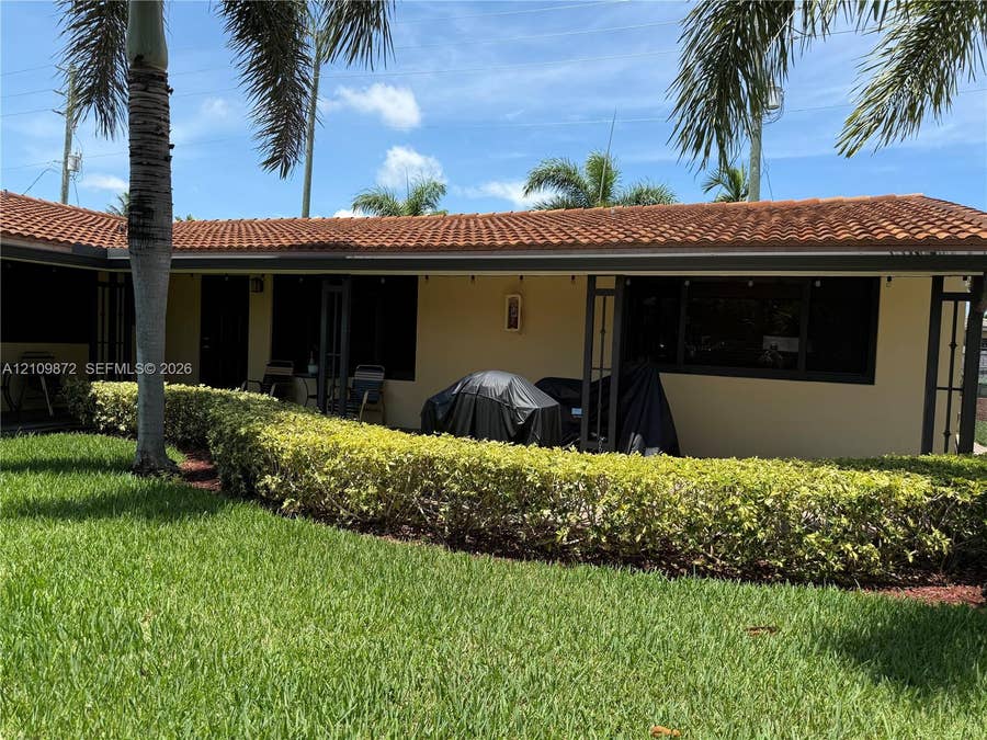 Property photo for 811 NE 10th Street, #5, Hallandale Beach, FL
