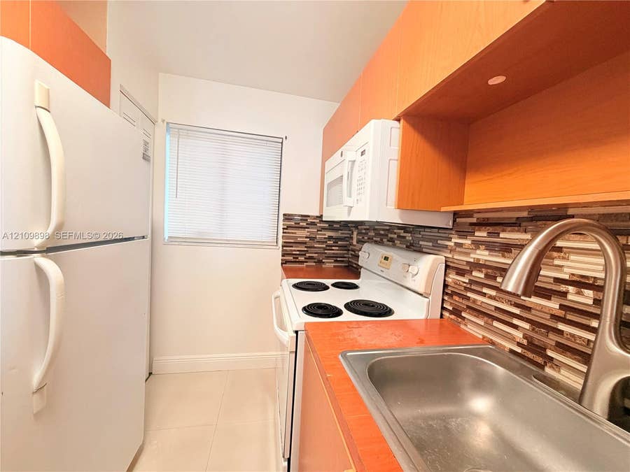 Property photo for 6055 W 19th Avenue, #412, Hialeah, FL