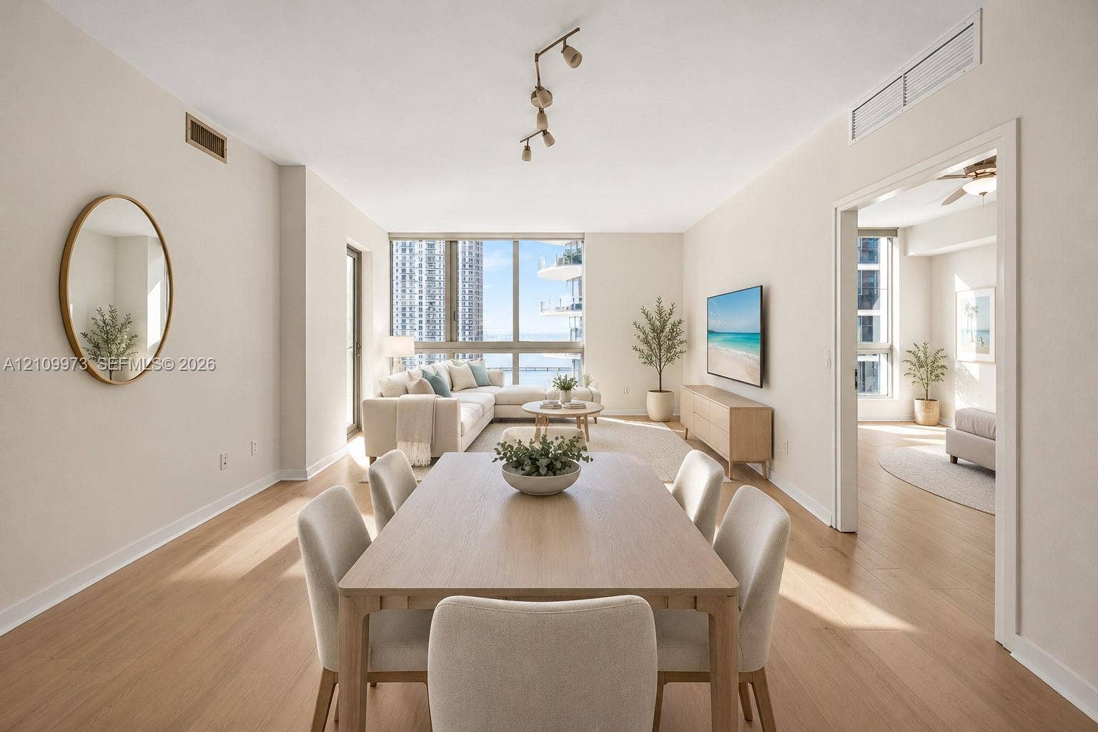 300 S Biscayne Boulevard, #T-1806, Miami, Miami, FL 33131 Virtually Staged