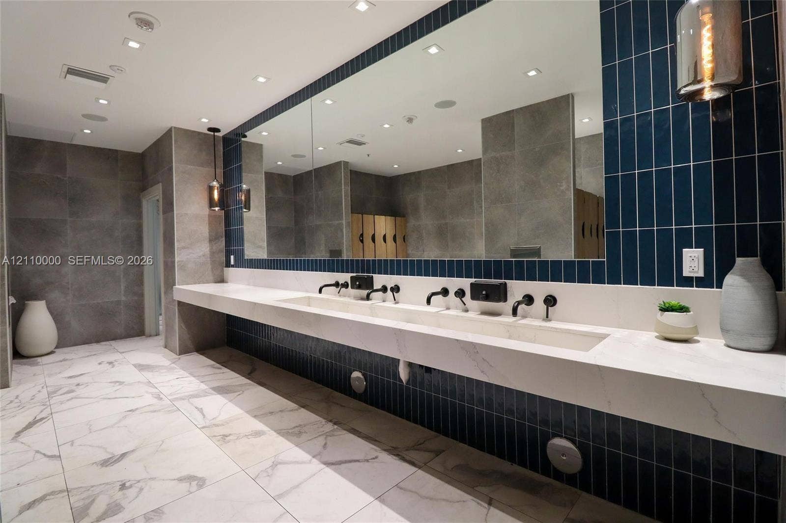 90 SW 3rd Street, #3212, Miami, FL 33130 Amenity Floor Bathrooms