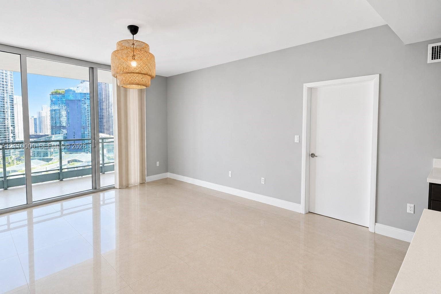 90 SW 3rd Street, #3212, Miami, FL 33130 Photo 4