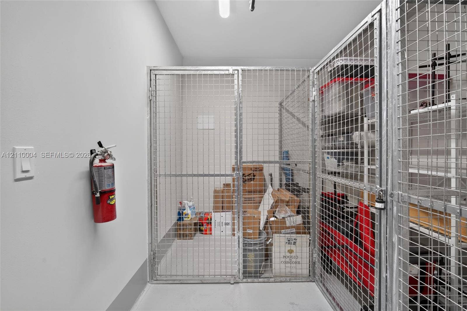 Secure storage unit