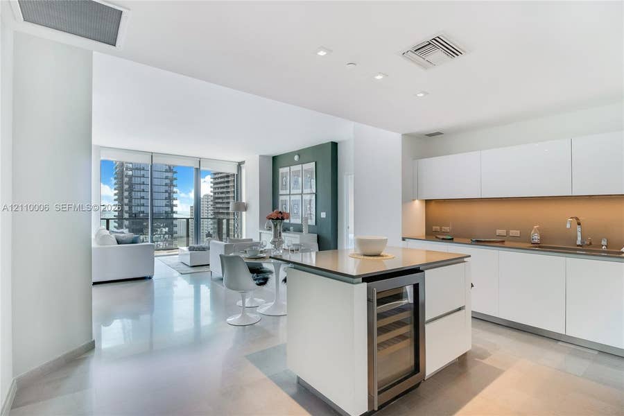 Property photo for 88 SW 7th Street, #2505, Miami, FL