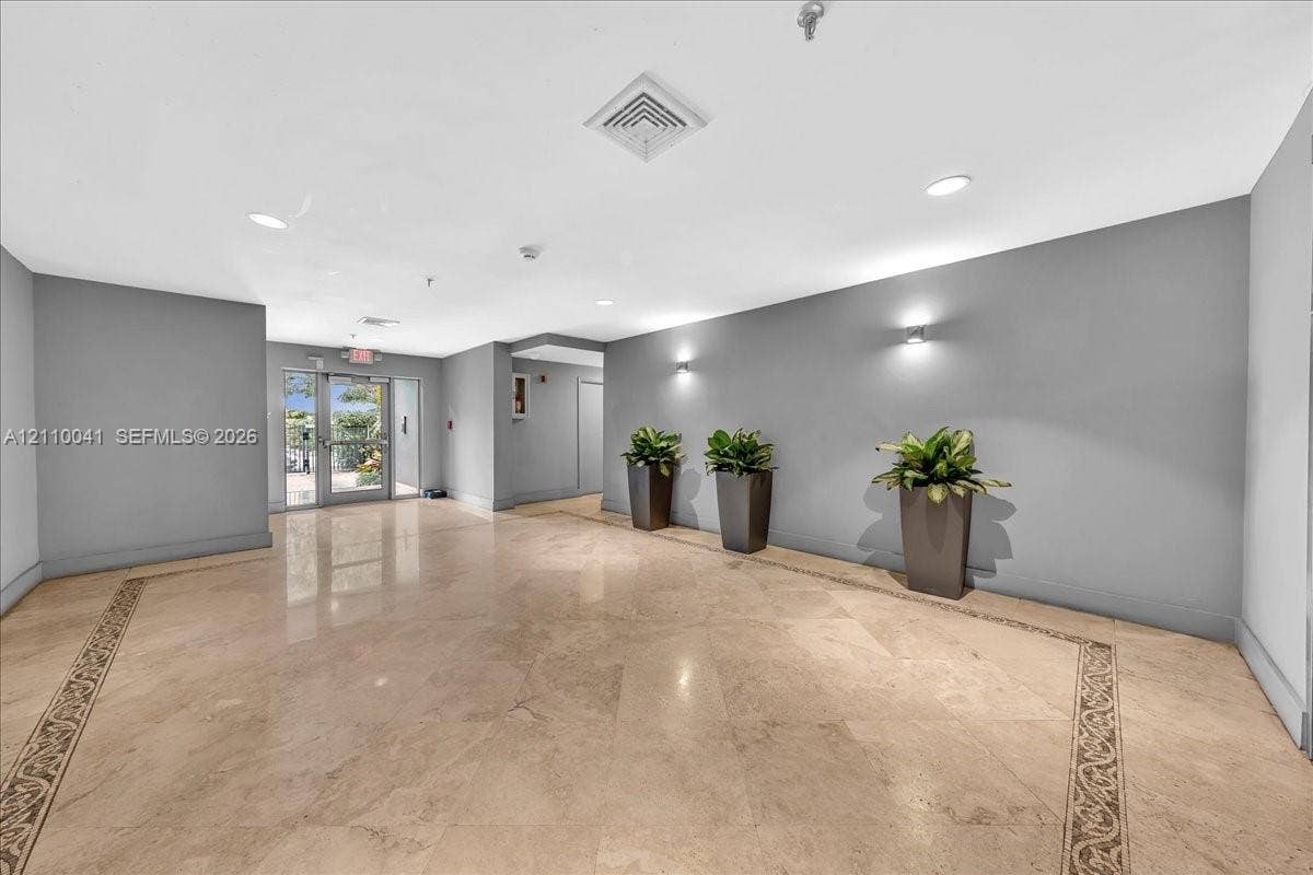 1610 Lenox Avenue, #516, Miami Beach, FL 33139 Photo 25
