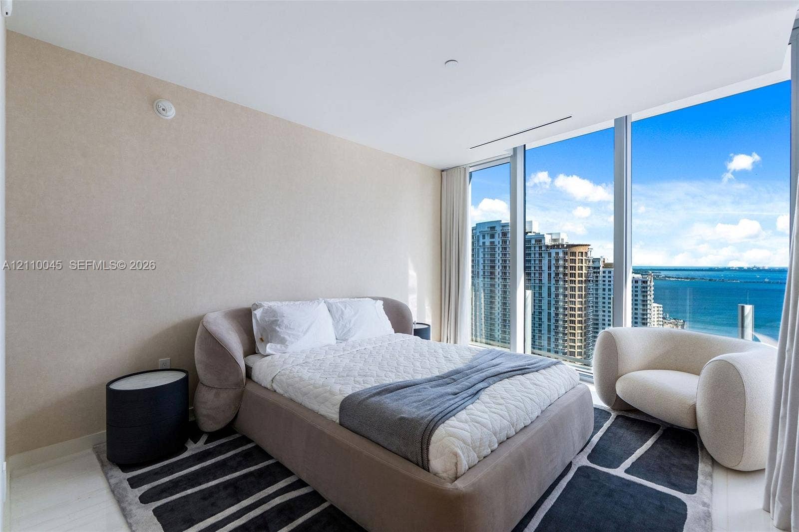300 Biscayne Boulevard Way, #3105W, Miami, FL 33131 Photo 17