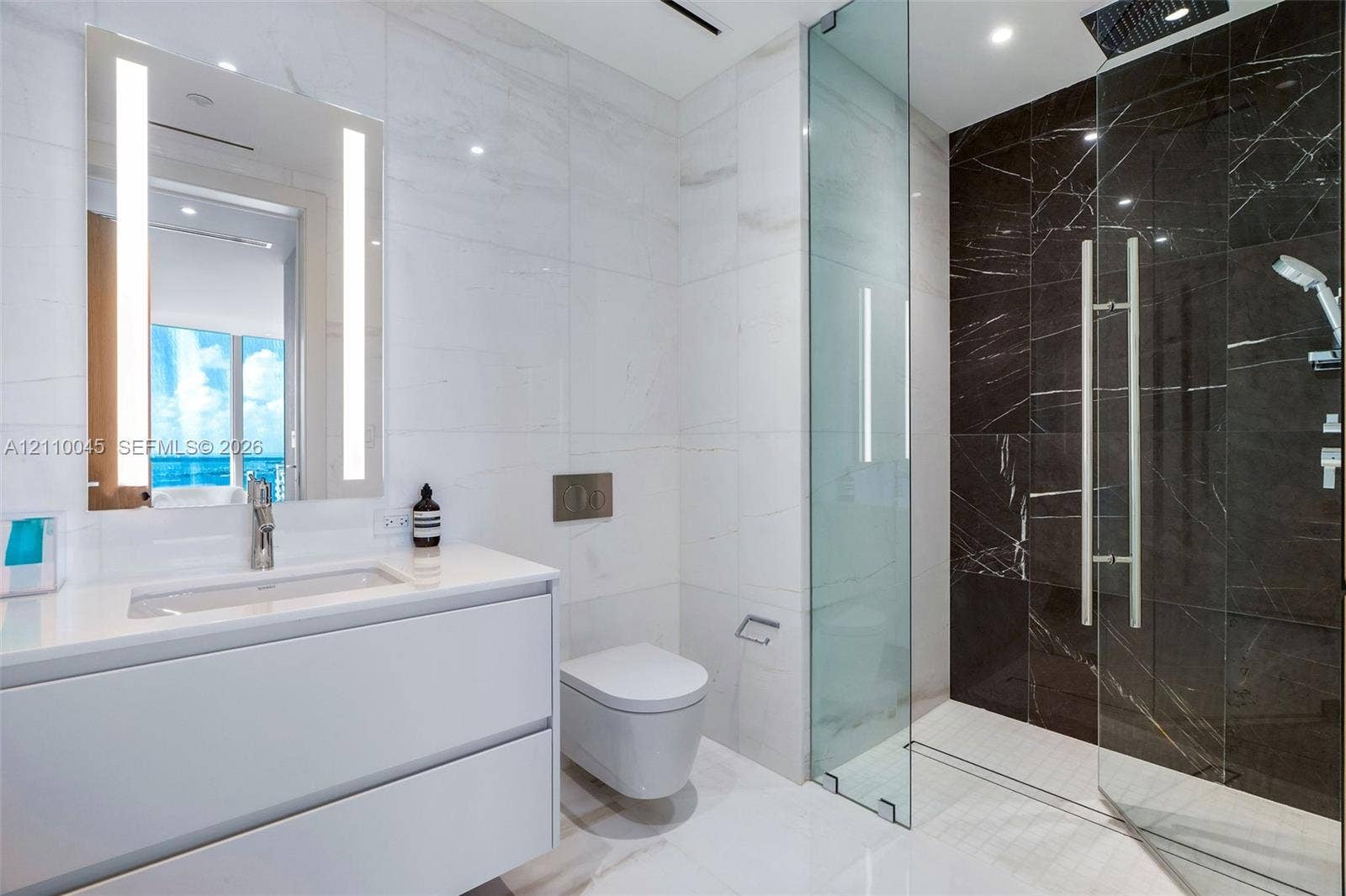 300 Biscayne Boulevard Way, #3105W, Miami, FL 33131 Photo 19