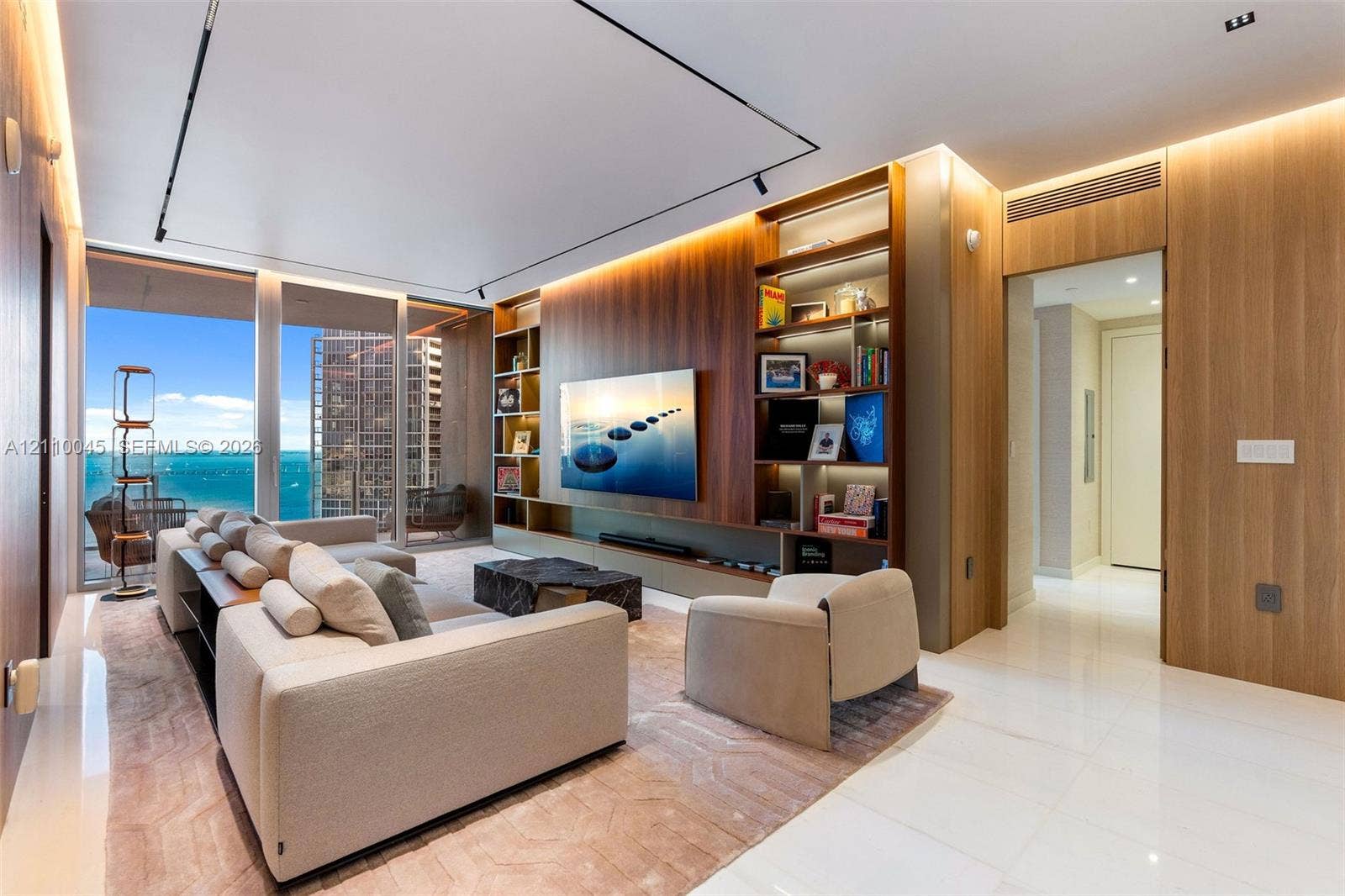 300 Biscayne Boulevard Way, #3105W, Miami, FL 33131 Photo 3