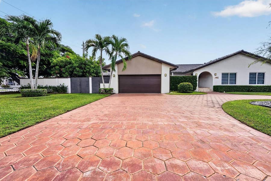 Property photo for 10405 SW 79th Place, Miami, FL