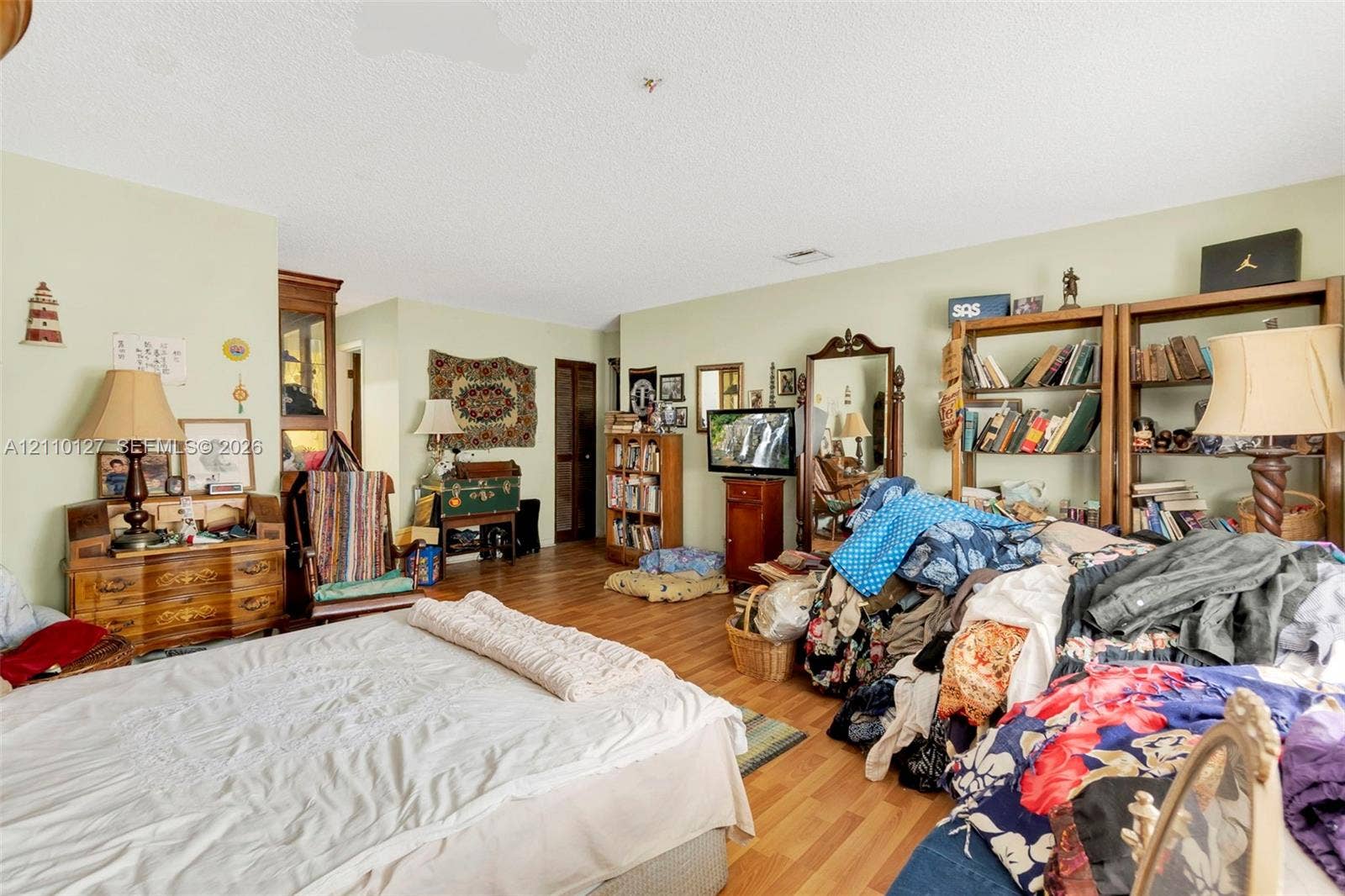 10164 SW 52nd Street, Cooper City, FL 33328 Wood-finish flooring throughout