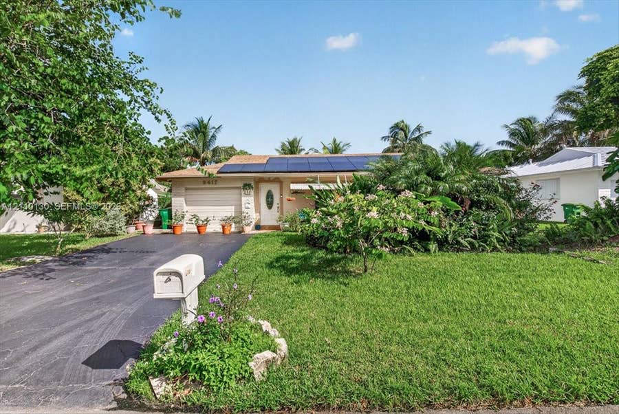 Property photo for 9417 NW 70th Place, Tamarac, FL