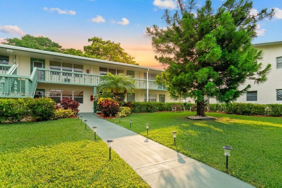 Property photo for 115 E Upminster E, #115, Deerfield Beach, FL