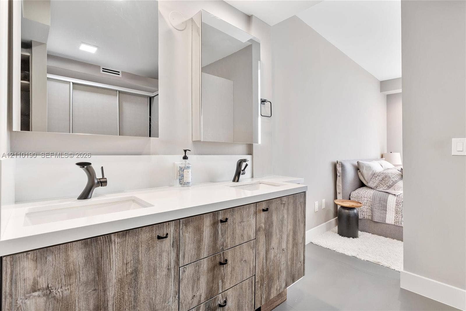 6365 Collins Avenue, #4307, Miami Beach, FL 33141 Master Bathroom