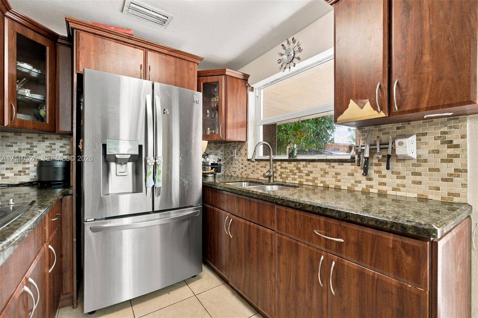 419 SE 3rd Street, Hialeah, FL 33010 Photo 2