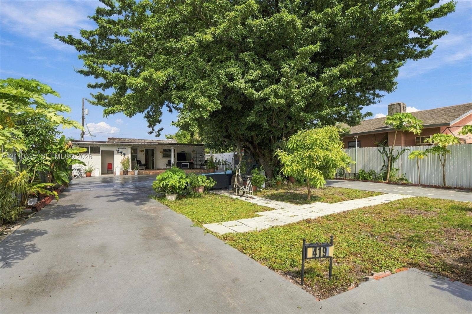 419 SE 3rd Street, Hialeah, FL 33010 Photo 4