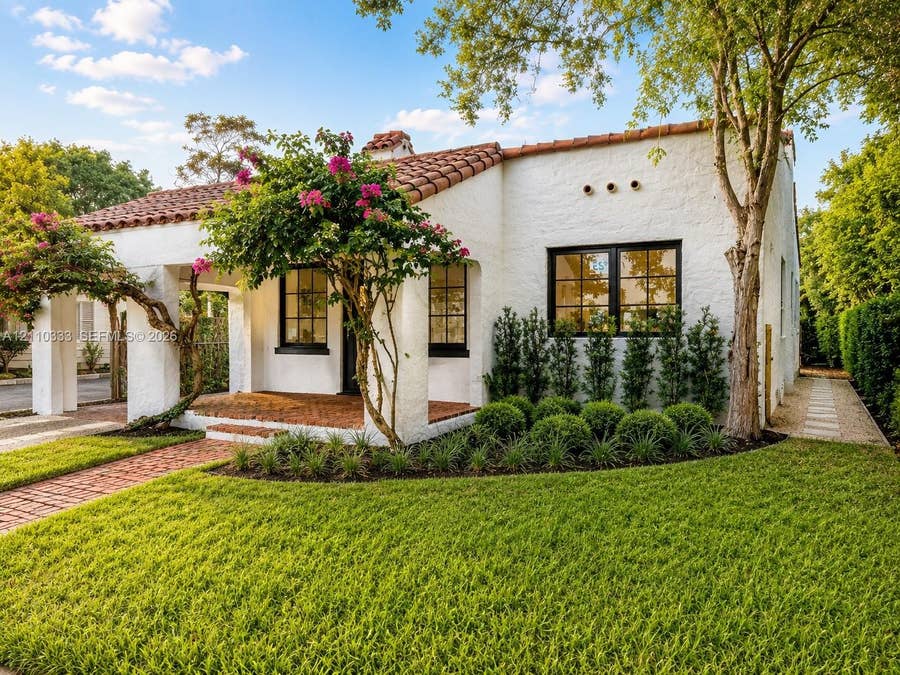Property photo for 1213 Aguila Avenue, Coral Gables, FL